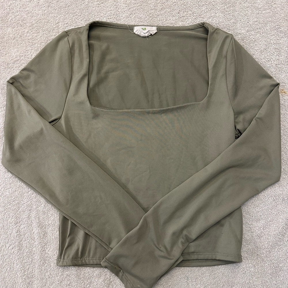 Long Sleeve Crop Top